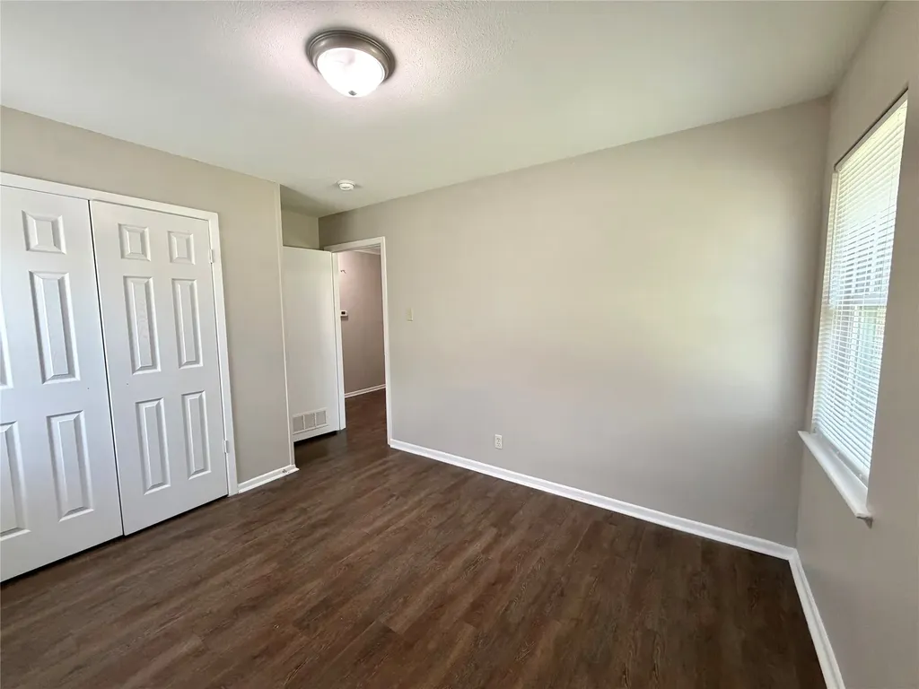 3720 Eastridge Haltom City TX 76117