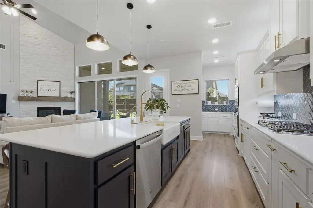 1520 Arrowwood Ridge Northlake TX 76226
