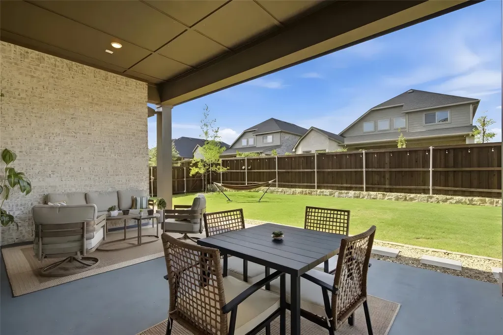 1520 Arrowwood Ridge Northlake TX 76226