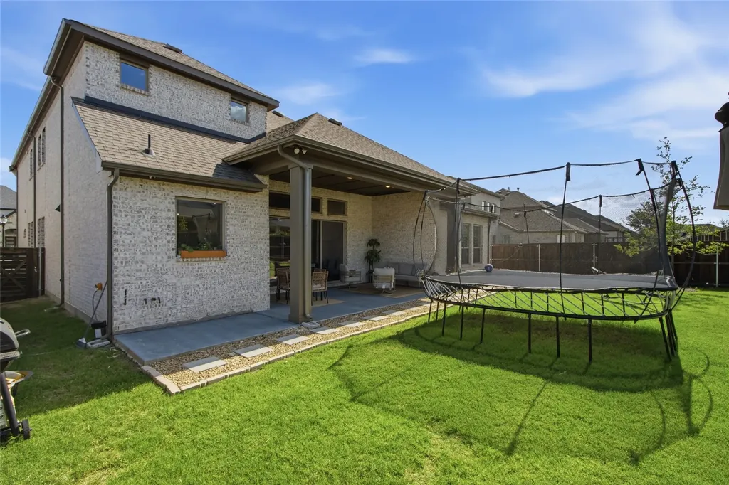 1520 Arrowwood Ridge Northlake TX 76226