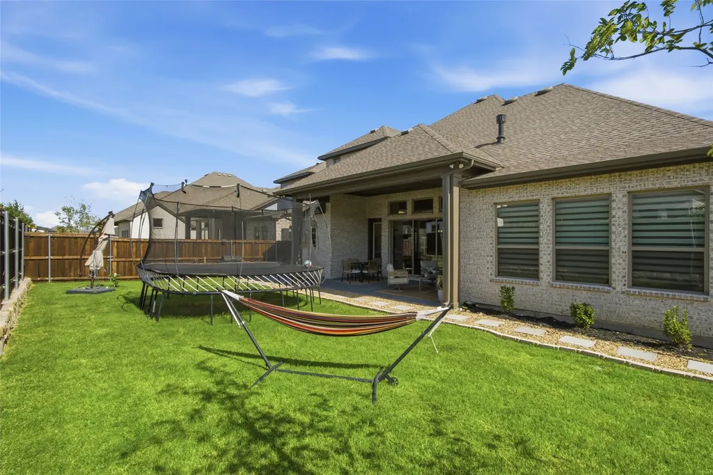 1520 Arrowwood Ridge Northlake TX 76226