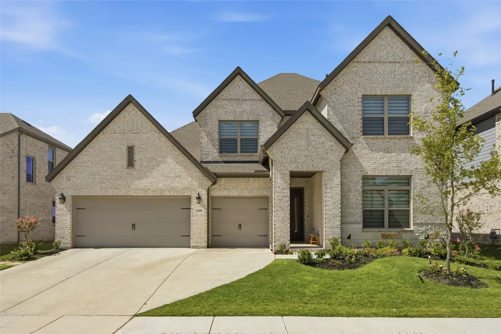 1520 Arrowwood Ridge Northlake TX 76226
