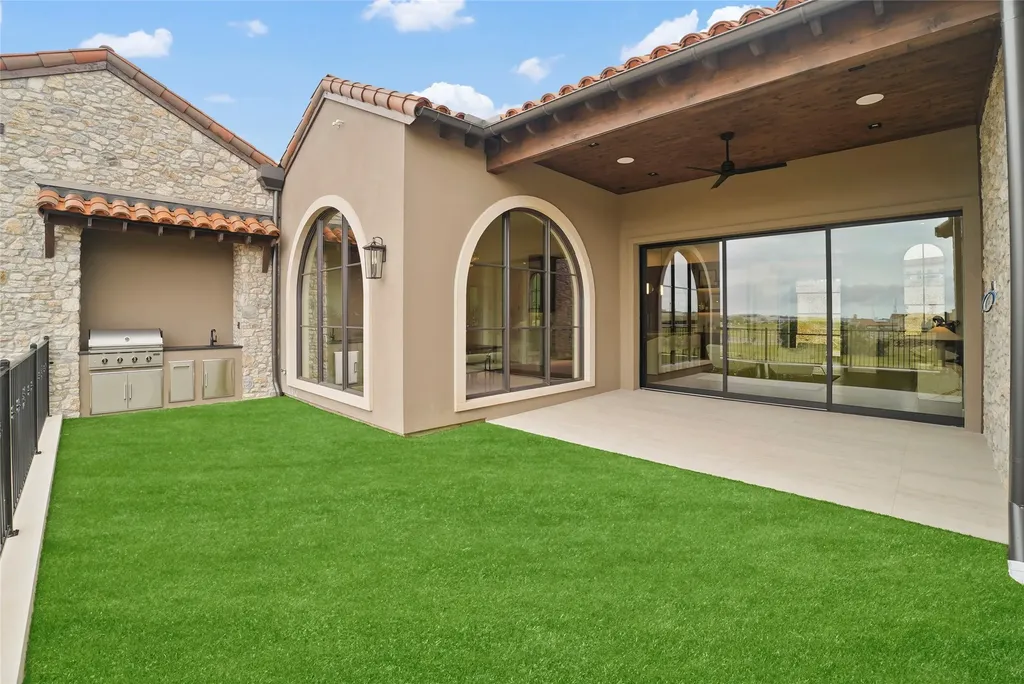 60 Cardona Westlake TX 76262