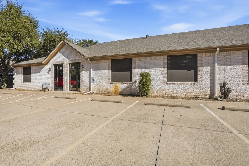 983 Whitehead Drive Granbury TX 76048