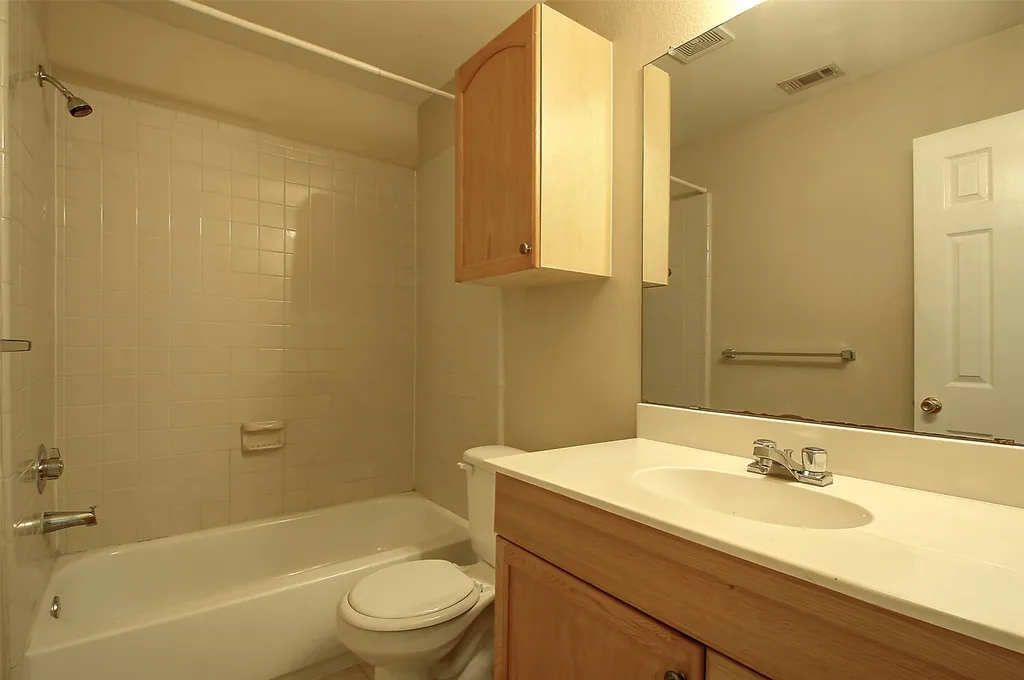 12816 Seaside Drive Fort Worth TX 76040