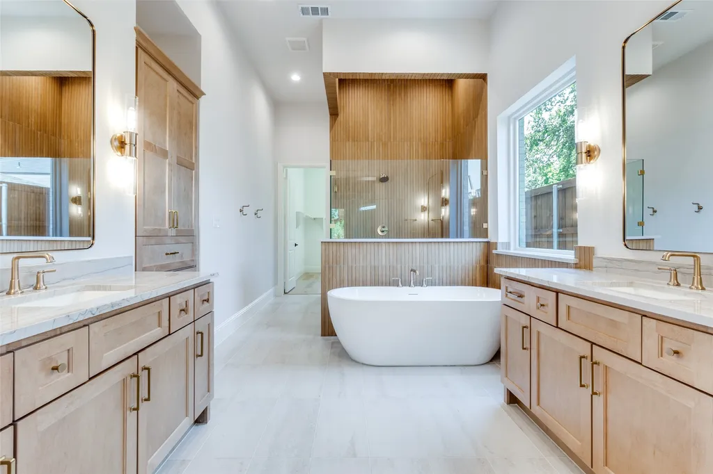 3845 Van Ness Lane Dallas TX 75220