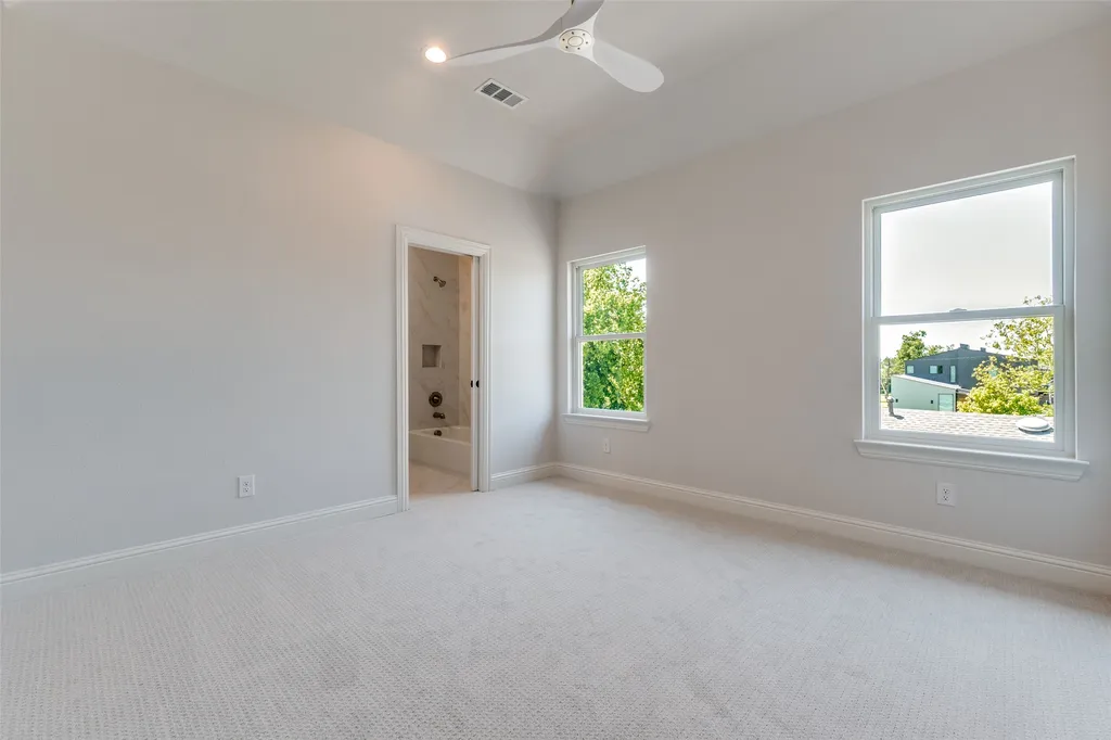 3845 Van Ness Lane Dallas TX 75220
