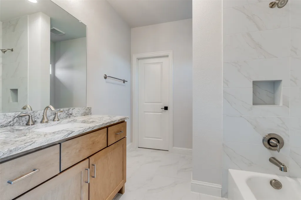 3845 Van Ness Lane Dallas TX 75220