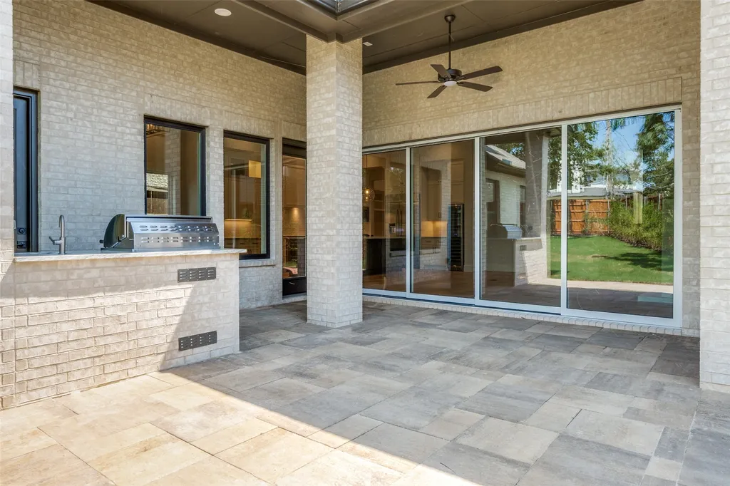 3845 Van Ness Lane Dallas TX 75220