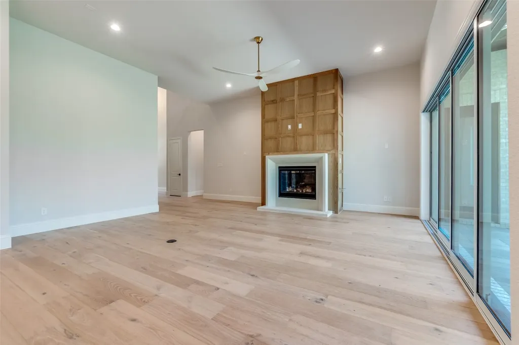 3845 Van Ness Lane Dallas TX 75220