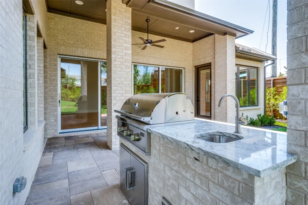 3845 Van Ness Lane Dallas TX 75220