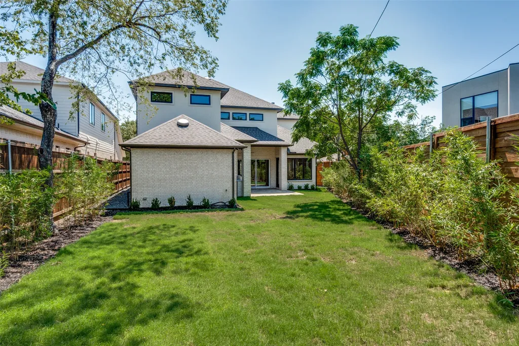 3845 Van Ness Lane Dallas TX 75220