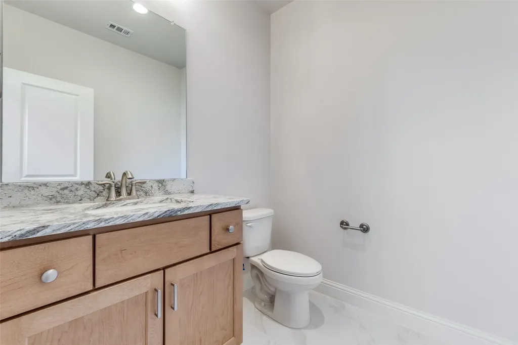 3845 Van Ness Lane Dallas TX 75220