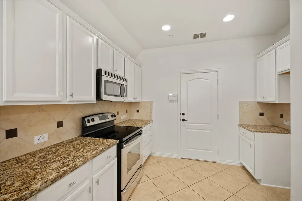 2661 Jacobson Drive Lewisville TX 75067