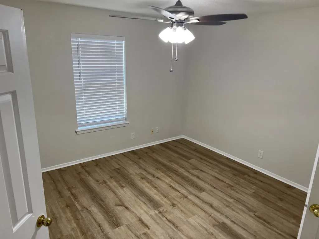 208 Hosack Street Arlington TX 76010