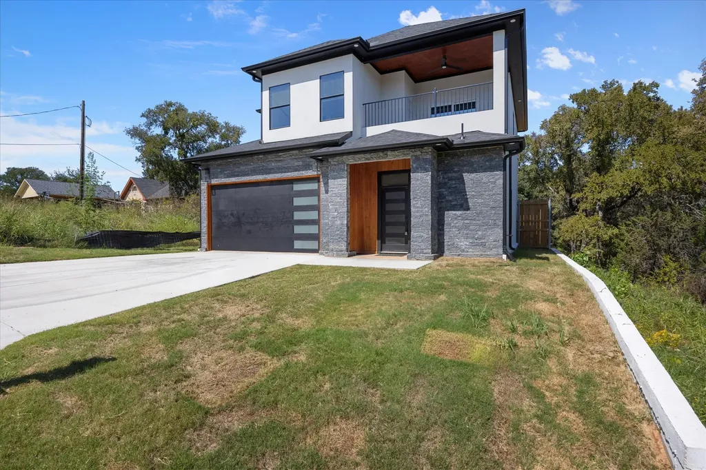 3605 Flint Rock Circle Granbury TX 76048