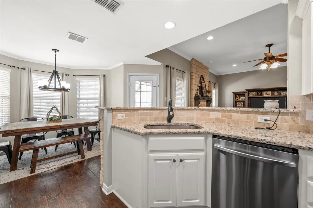 1794 Inez Drive Robinson TX 76706