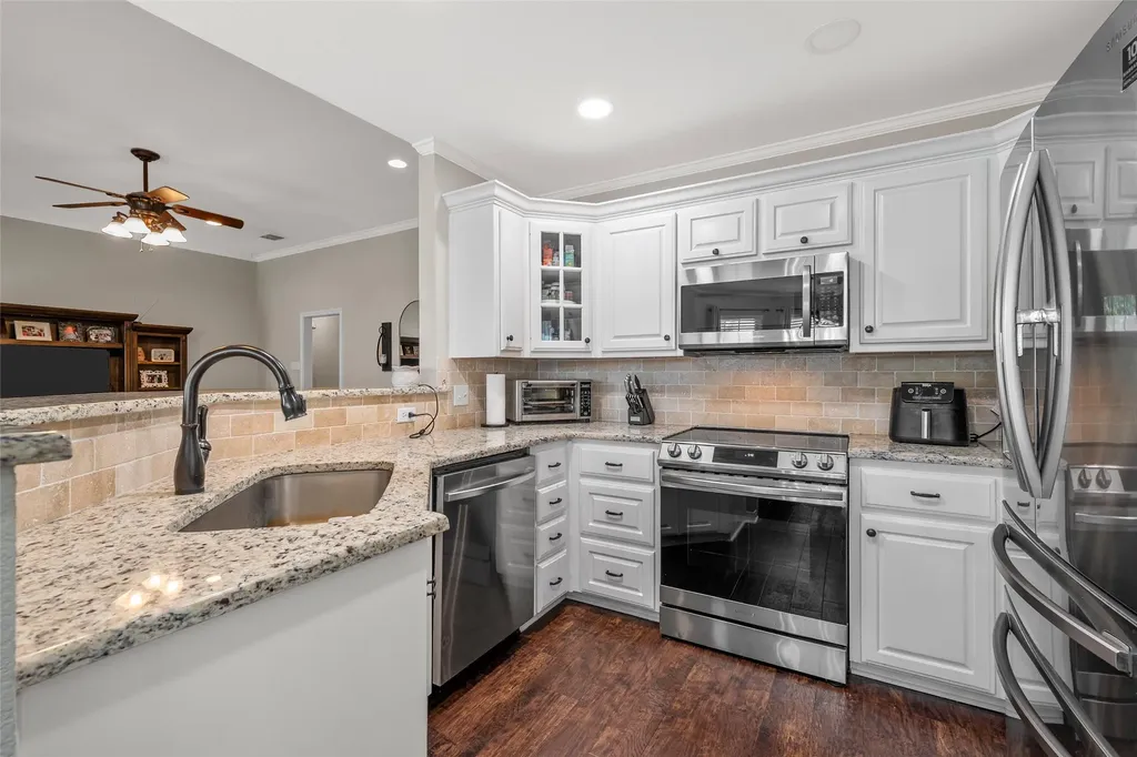 1794 Inez Drive Robinson TX 76706