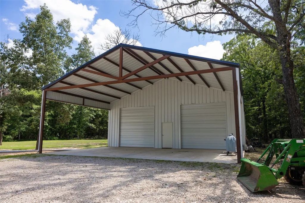 1756 County Road 45080 Road Powderly TX 75473