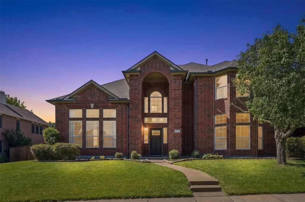 8710 Creekside Drive Rowlett TX 75089