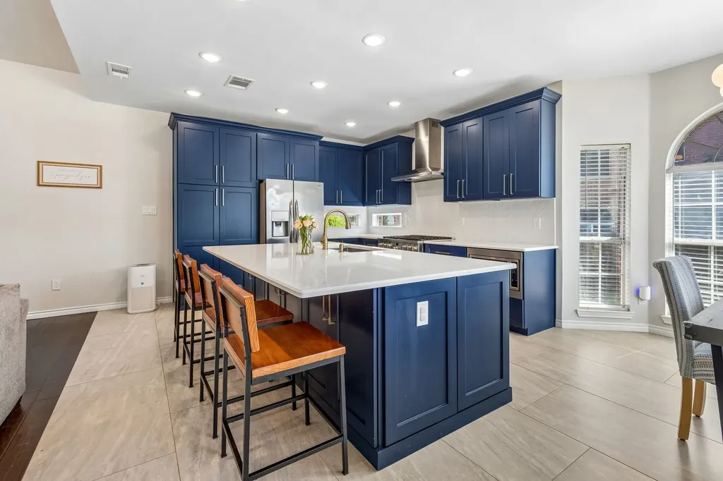 8710 Creekside Drive Rowlett TX 75089