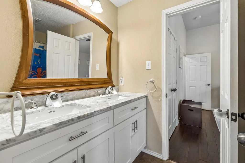 8710 Creekside Drive Rowlett TX 75089