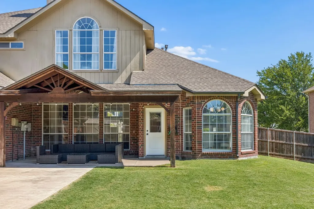 8710 Creekside Drive Rowlett TX 75089