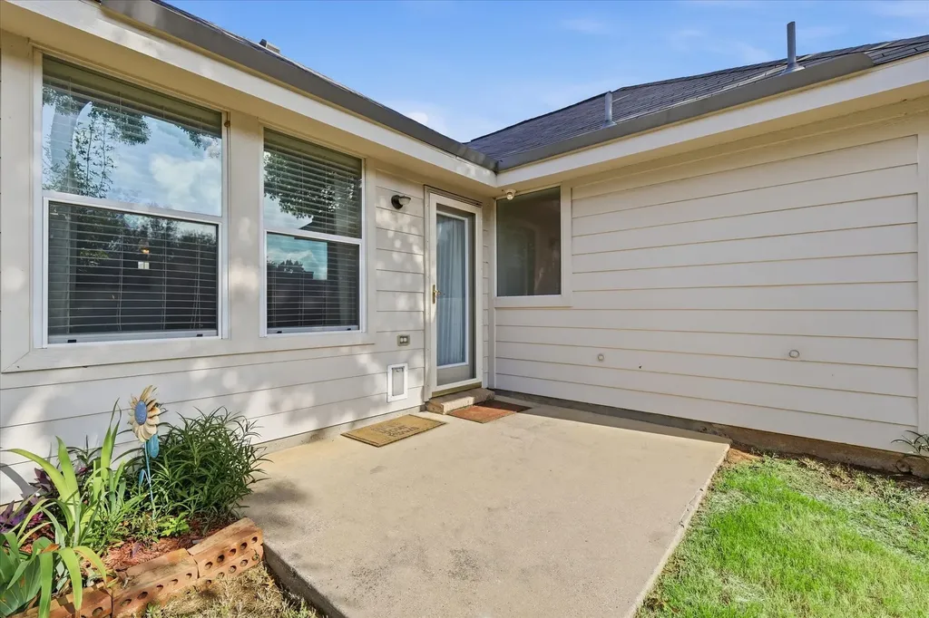 4709 Redbud Drive Denton TX 76208
