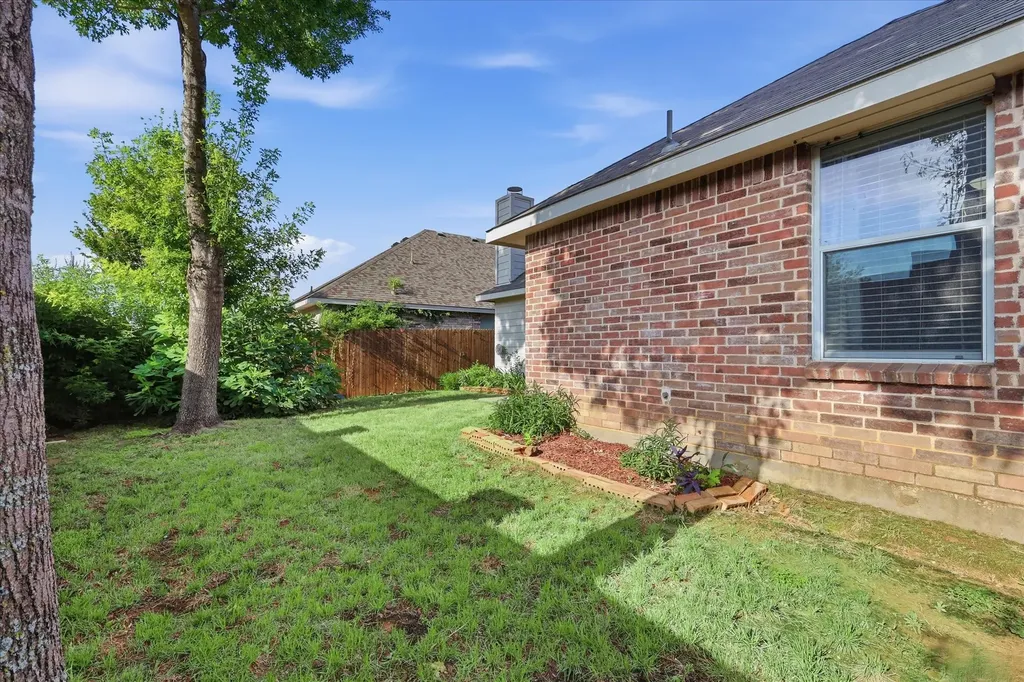4709 Redbud Drive Denton TX 76208