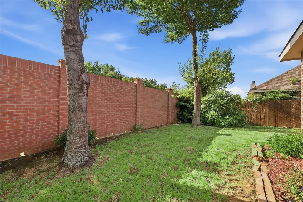 4709 Redbud Drive Denton TX 76208