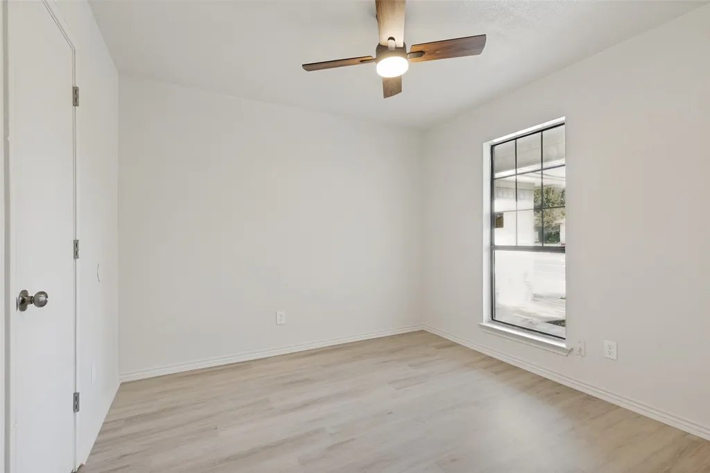 6348 N Park Drive Watauga TX 76148