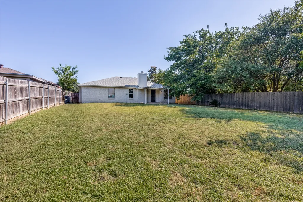 6348 N Park Drive Watauga TX 76148