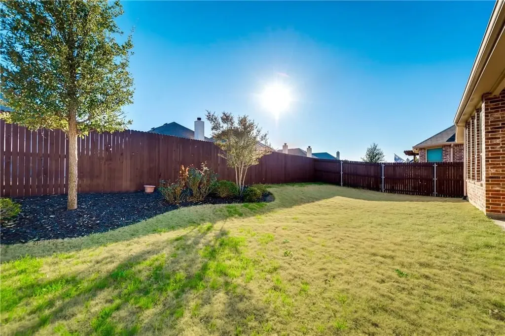 2668 Costa Mesa Drive Little Elm TX 75068