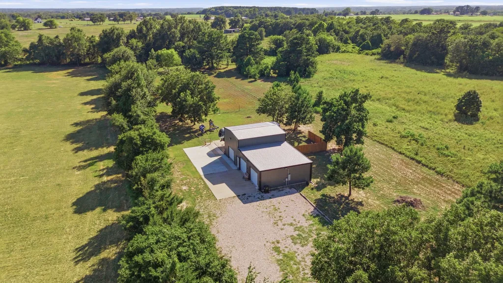 719 Vz County Road 4418 Canton TX 75103