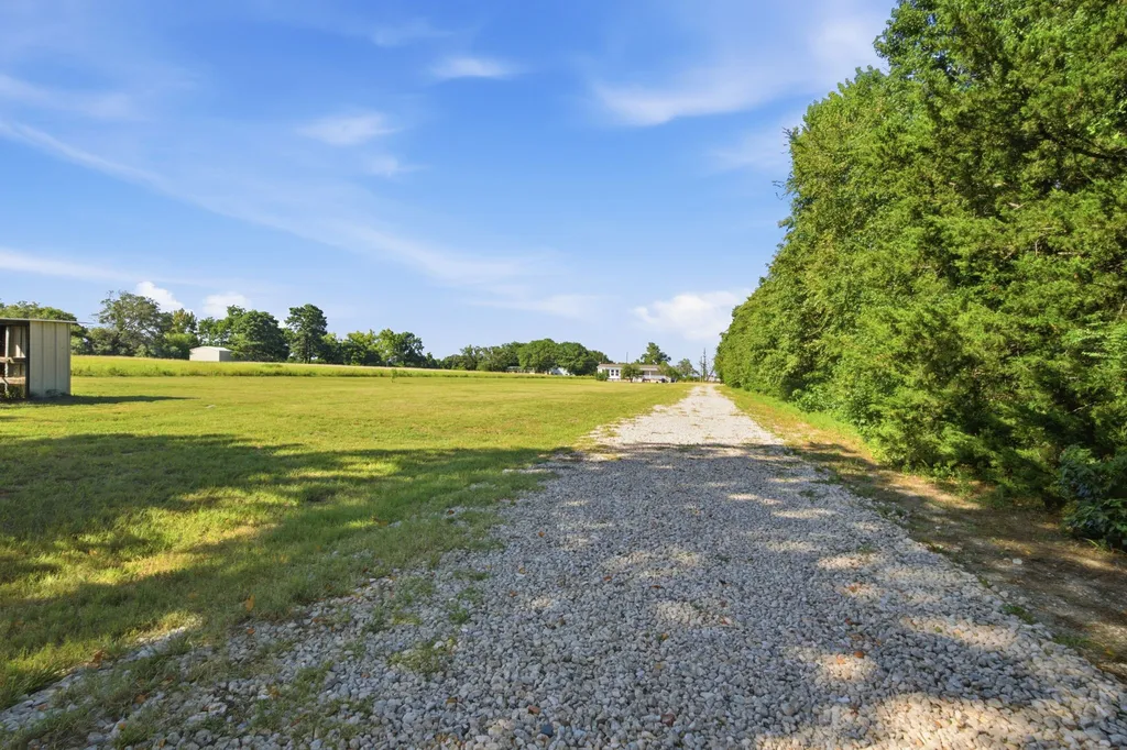 719 Vz County Road 4418 Canton TX 75103