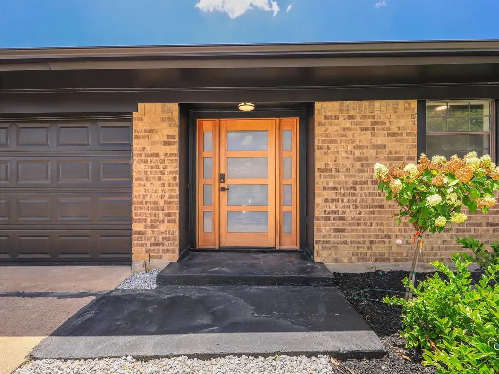 2212 Benbrook Drive Carrollton TX 75007