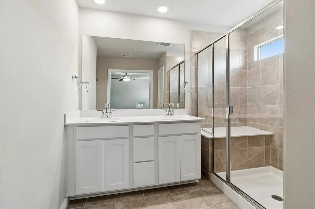 7526 Ezra Mews Rowlett TX 75089