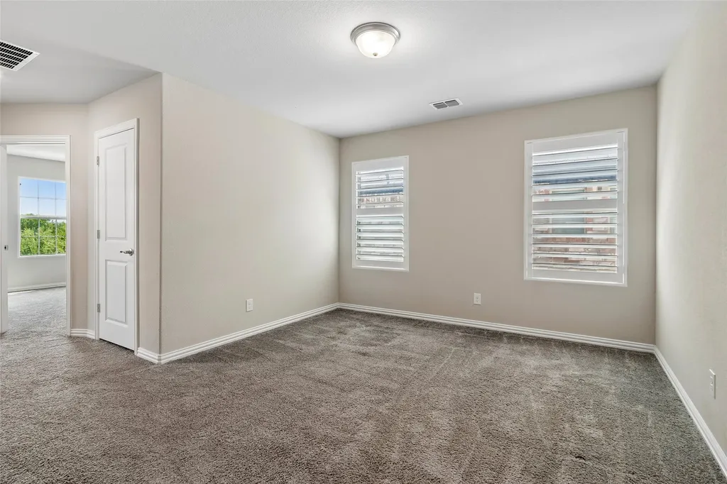 7526 Ezra Mews Rowlett TX 75089
