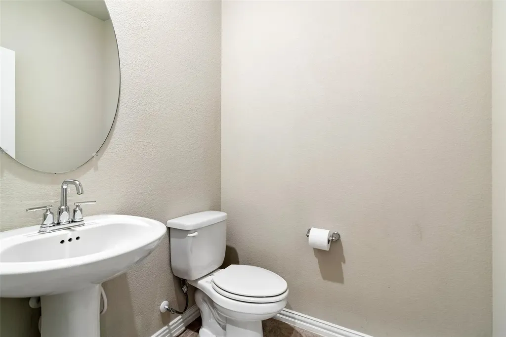 7526 Ezra Mews Rowlett TX 75089