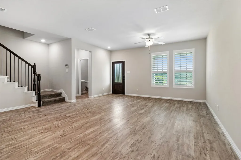7526 Ezra Mews Rowlett TX 75089