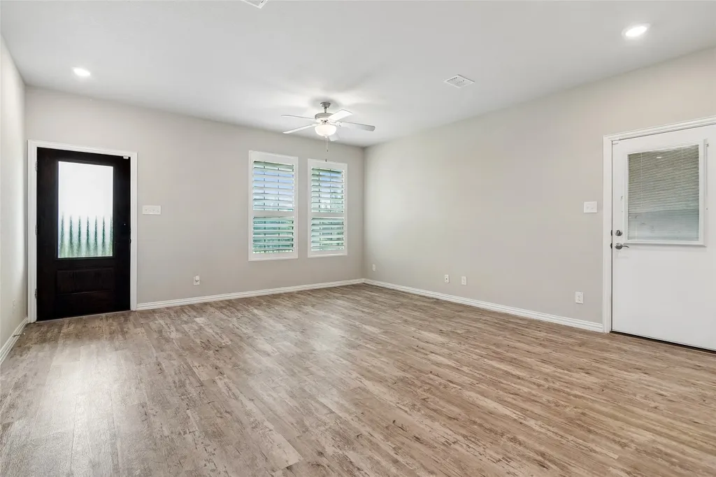 7526 Ezra Mews Rowlett TX 75089