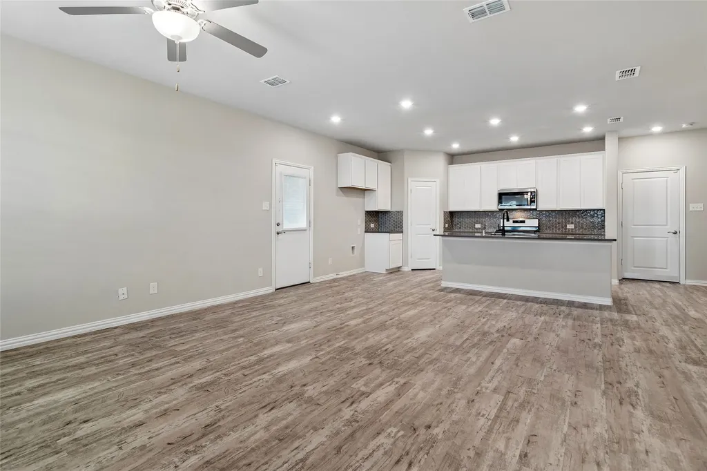 7526 Ezra Mews Rowlett TX 75089