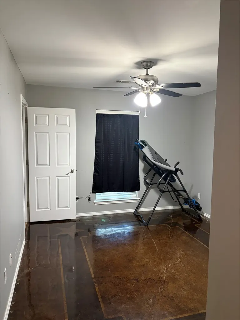 320 County Road 42560 Paris TX 75462