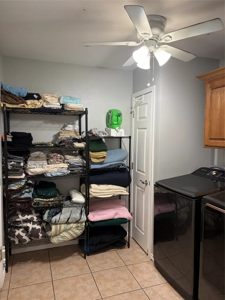 320 County Road 42560 Paris TX 75462