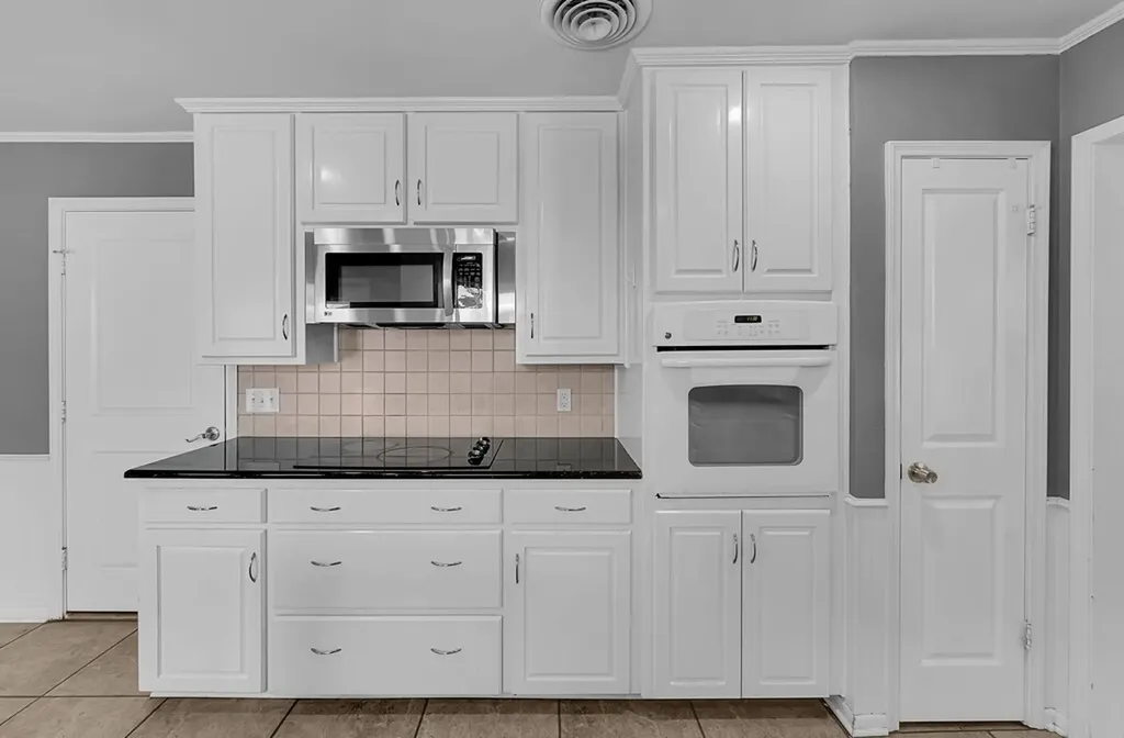 56 Sugar Creek Place Woodway TX 76712