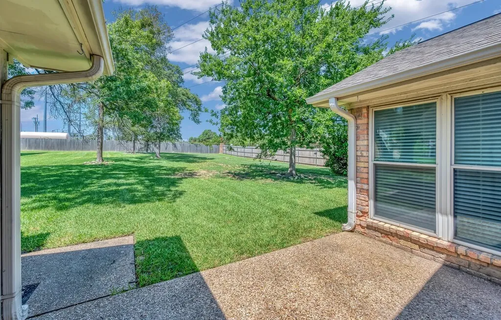 56 Sugar Creek Place Woodway TX 76712