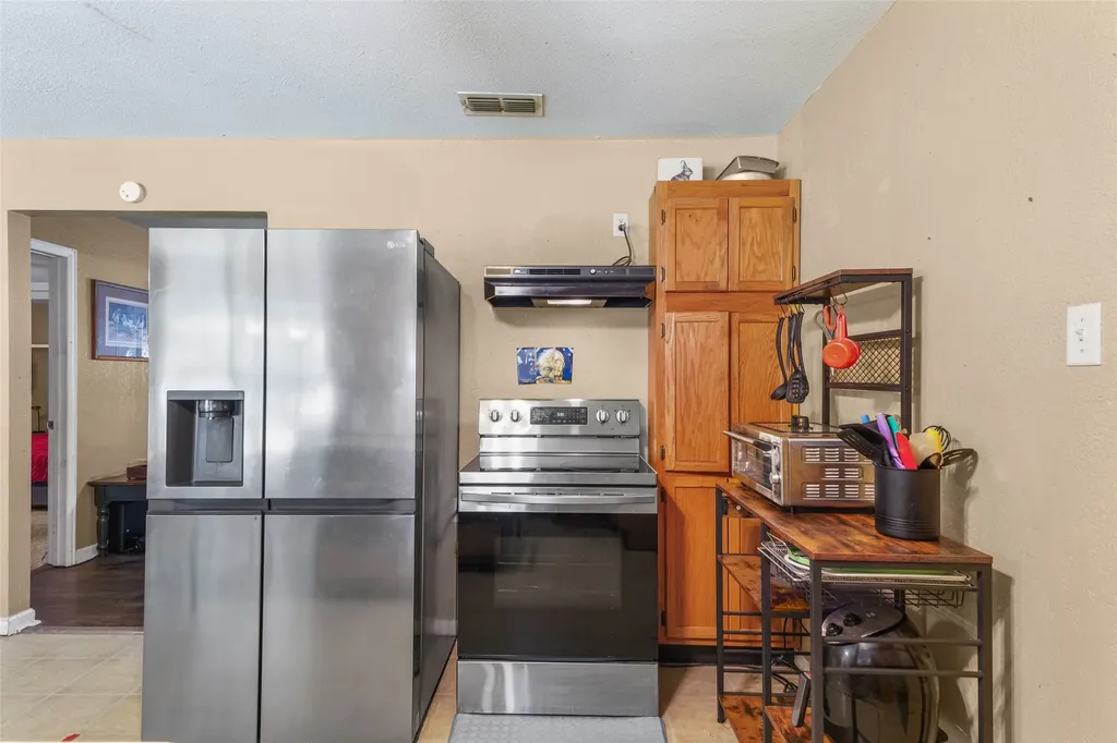 1112 Caprice Drive Grand Saline TX 75140