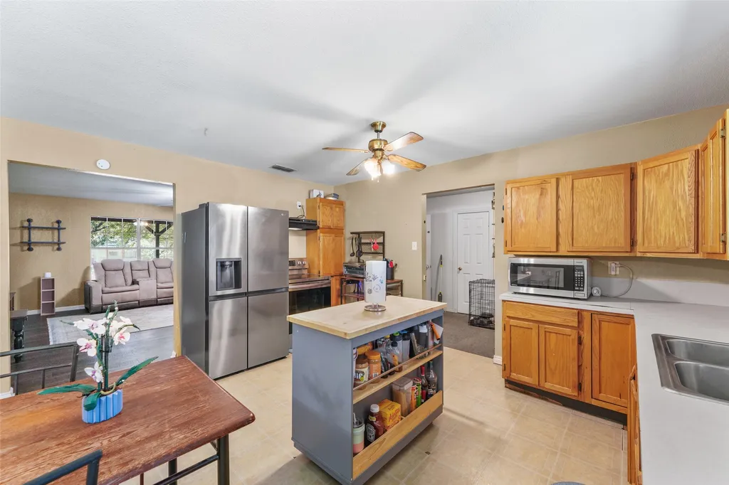 1112 Caprice Drive Grand Saline TX 75140