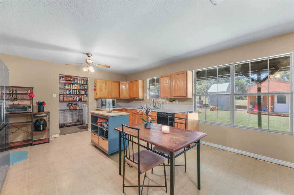 1112 Caprice Drive Grand Saline TX 75140