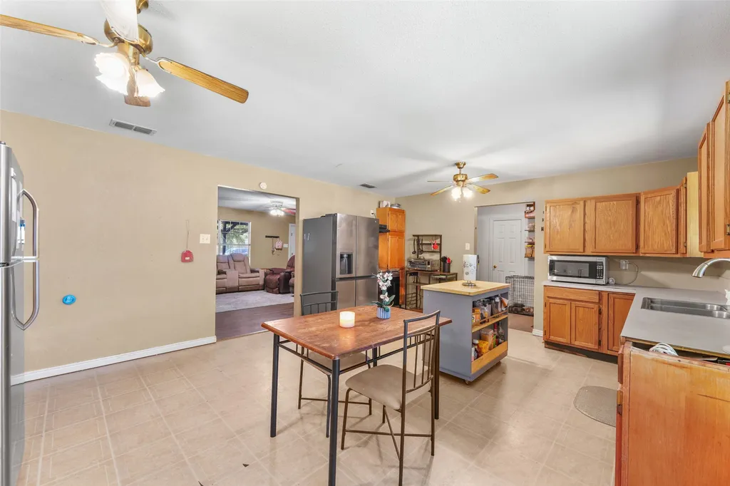 1112 Caprice Drive Grand Saline TX 75140
